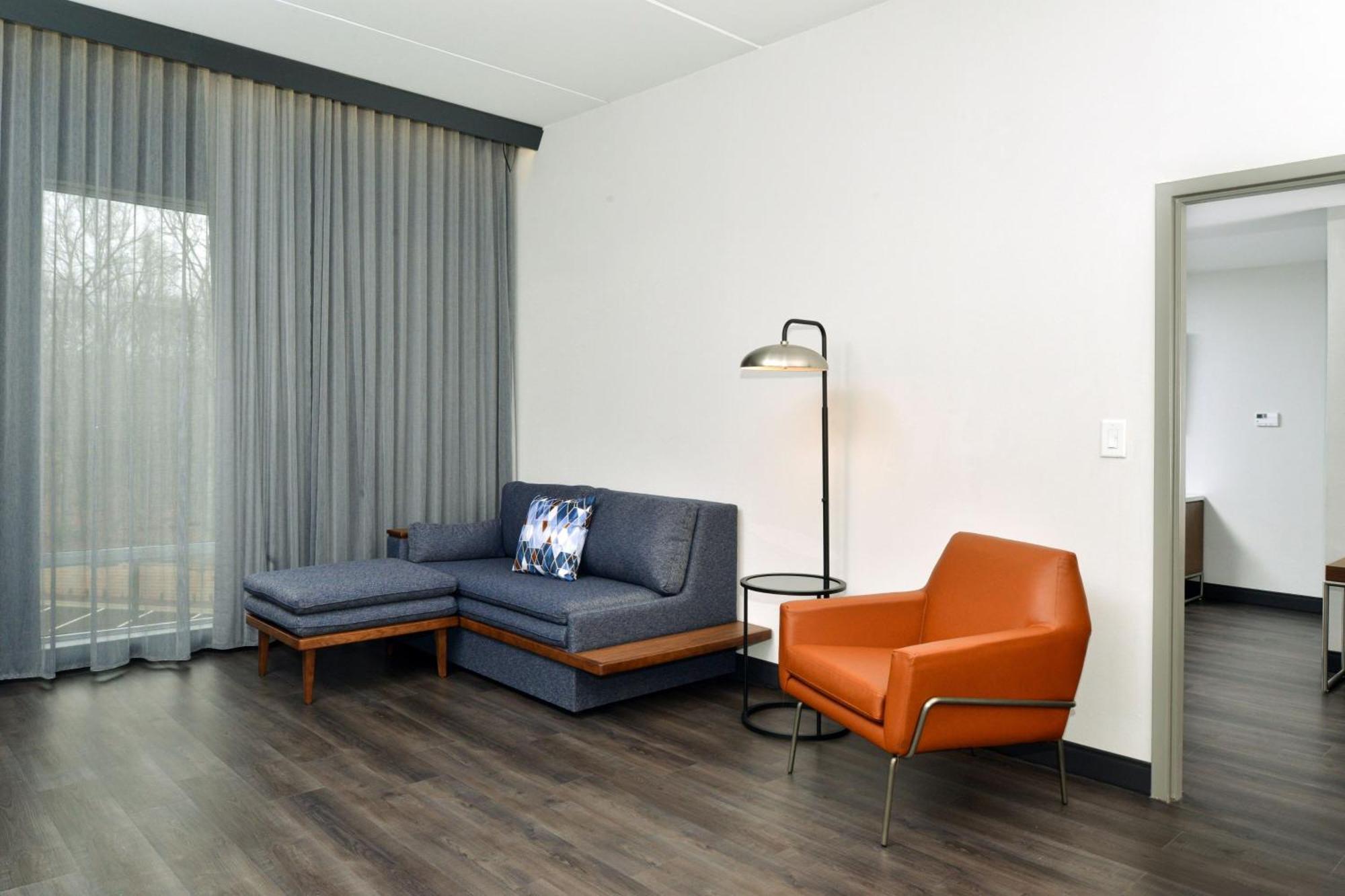 Courtyard By Marriott Raleigh Cary Crossroads Hotell Eksteriør bilde