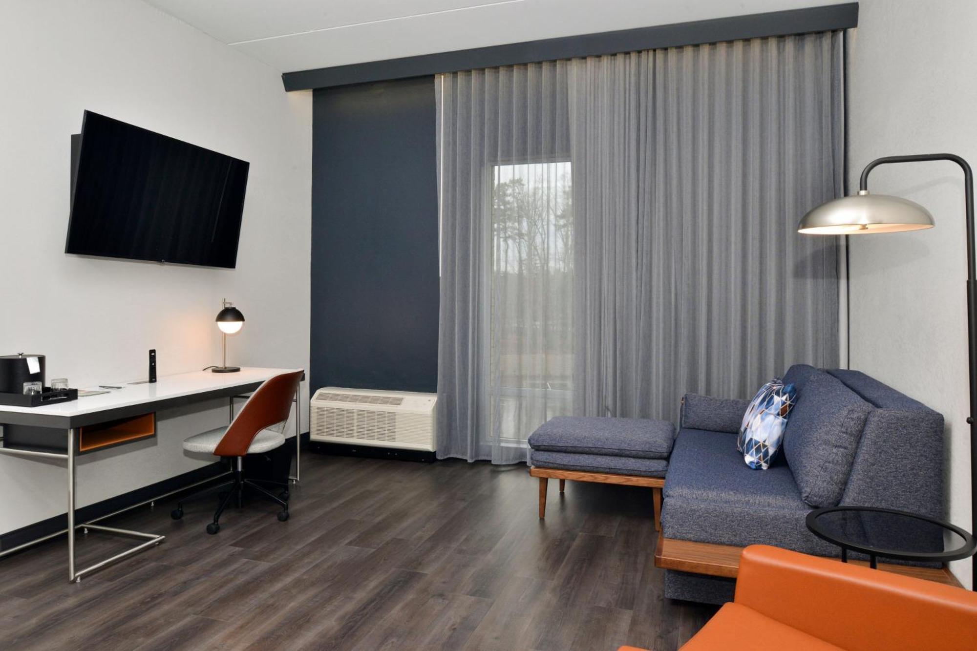Courtyard By Marriott Raleigh Cary Crossroads Hotell Eksteriør bilde