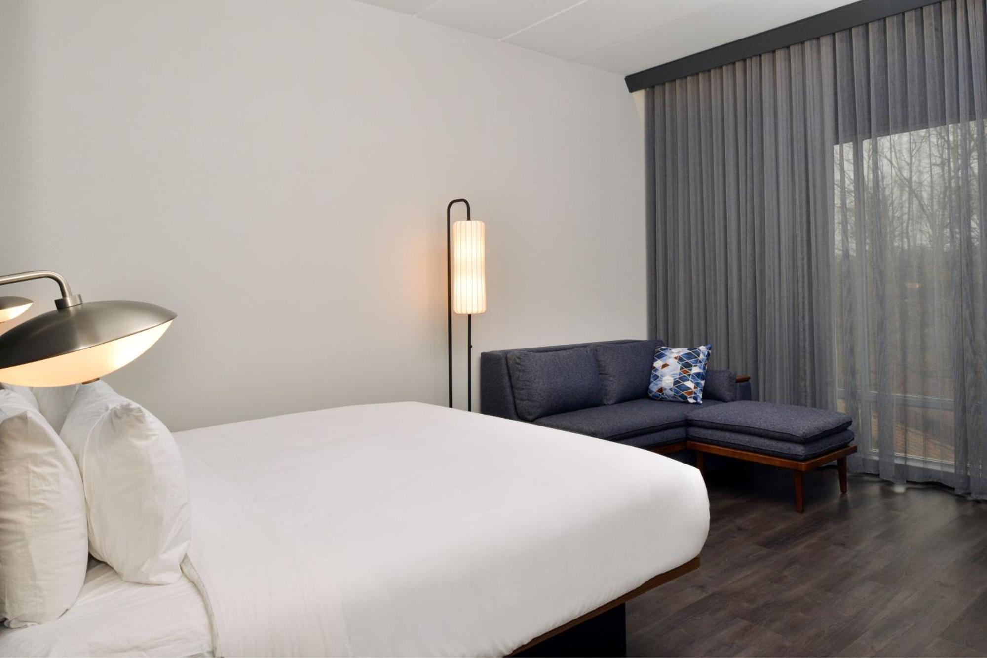 Courtyard By Marriott Raleigh Cary Crossroads Hotell Eksteriør bilde